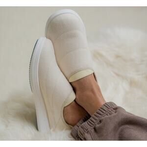 Vessi Sunday Slippers Walnut Beige Women’s 7 House Shoes Casual Slip-On Comfort